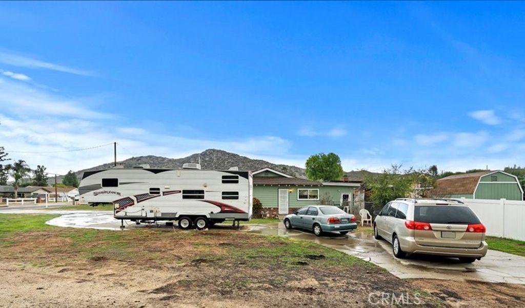listing image 24