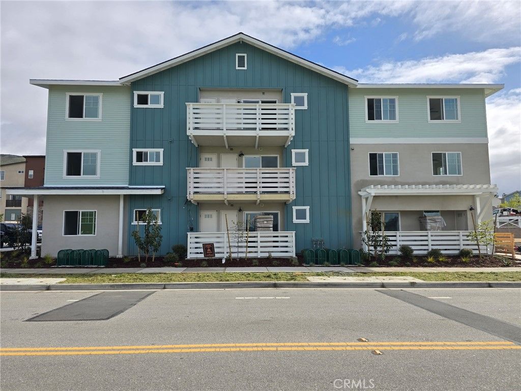 listing image 0
