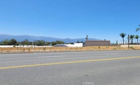 Photo of 1110 Mountain Avenue, Norco, CA 92860 (MLS # RS23150411) Photo of 1110 Mountain Avenue, Norco, CA 92860 (MLS # RS23150411)
