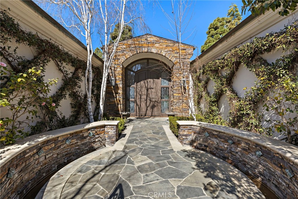 52 Burning Tree Road