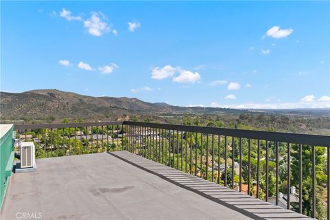 A home in North Tustin