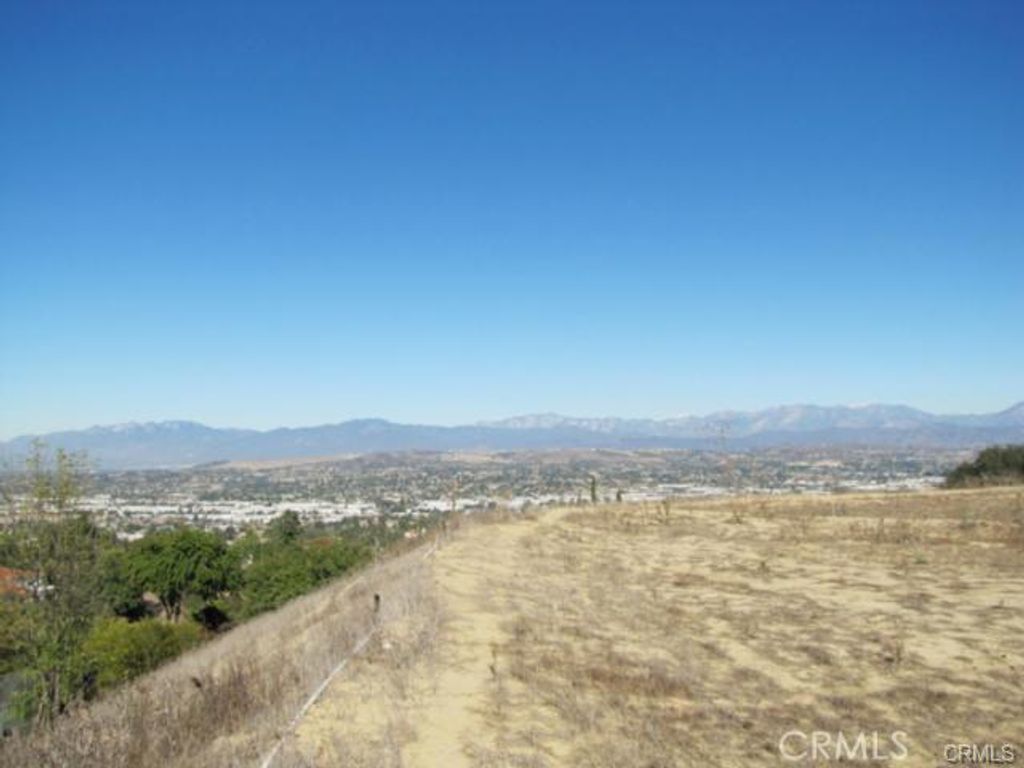 listing image 130723110899553232294