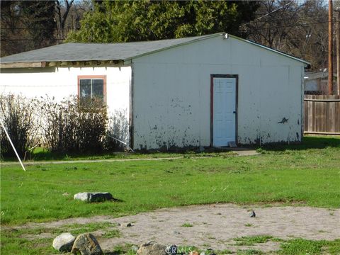 A home in Lower Lake