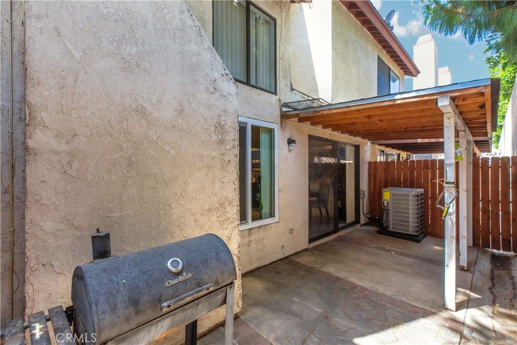 listing image 130728734837819020374