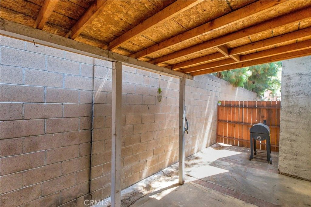 listing image 130724721735005192064