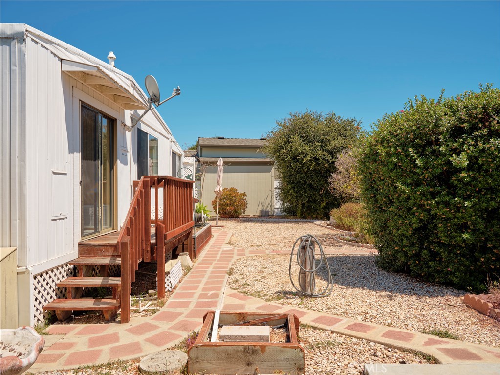 Photo 14 of 19 of 319 Sunrise Terrace Drive mobile home