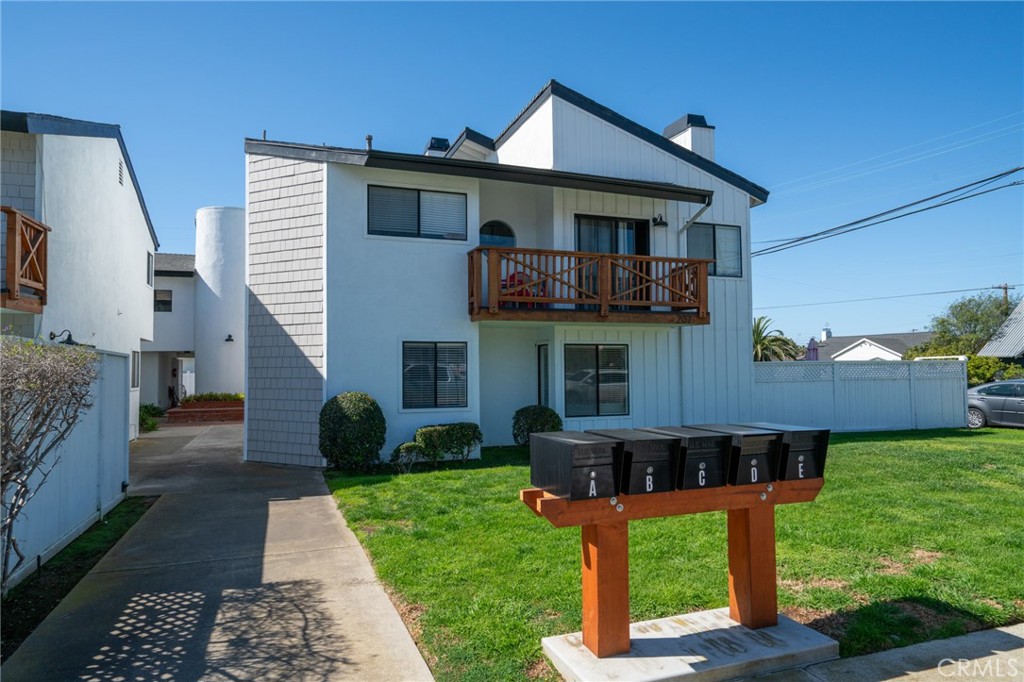 207 Knox Street