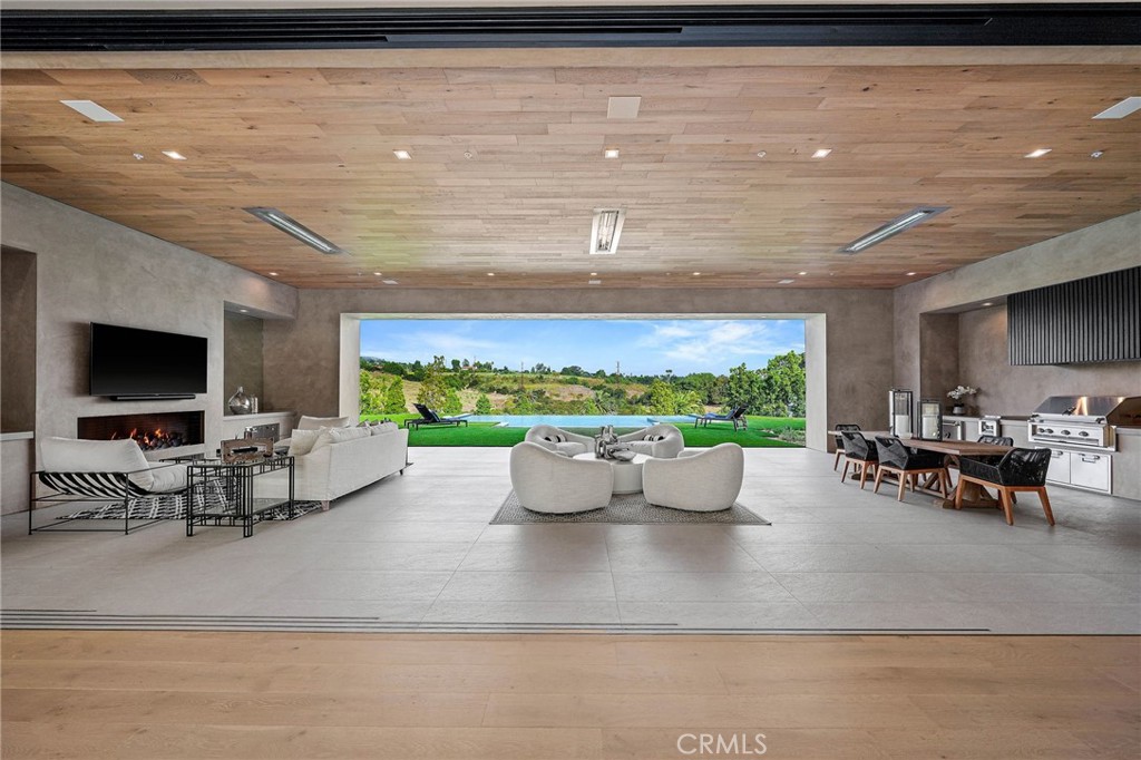 Rancho Santa Fe - Residential