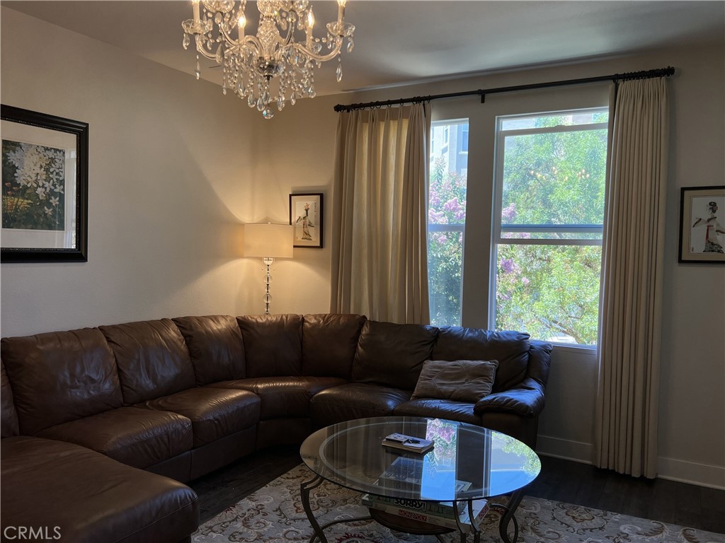 9 Compass Court