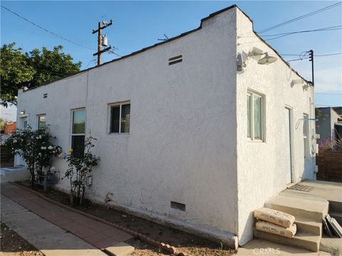 A home in Inglewood