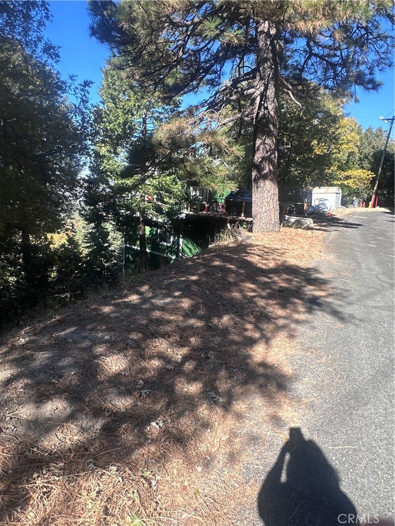 Crestline (CRES) - Land