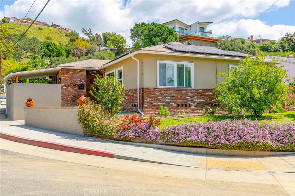 10444 Flowerdale Court