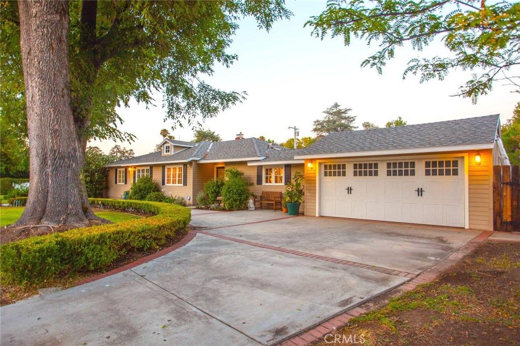 listing image 130725805939729610257