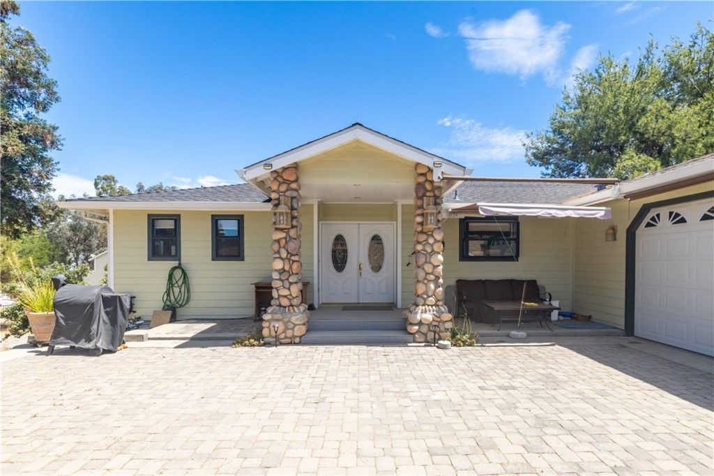 listing image 130726453926256751178