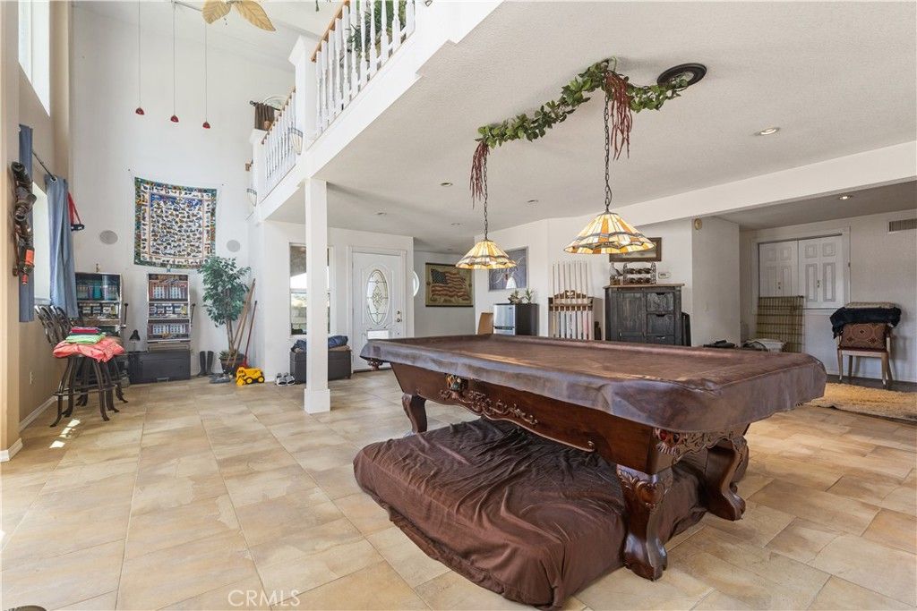 listing image 130724877463378608985