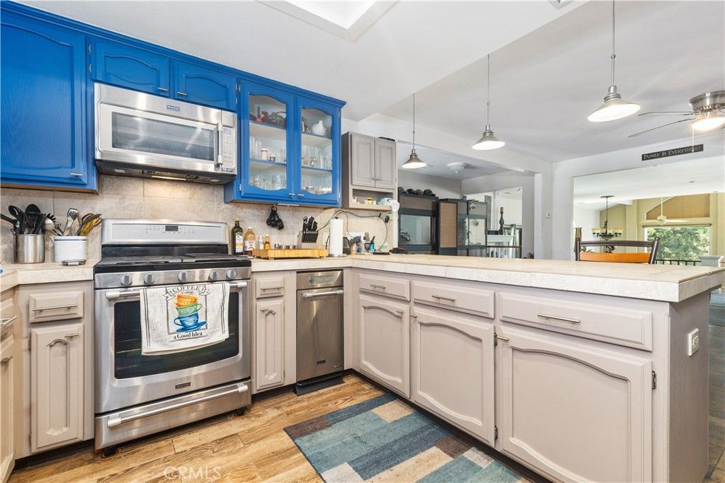listing image 130720034295056110140