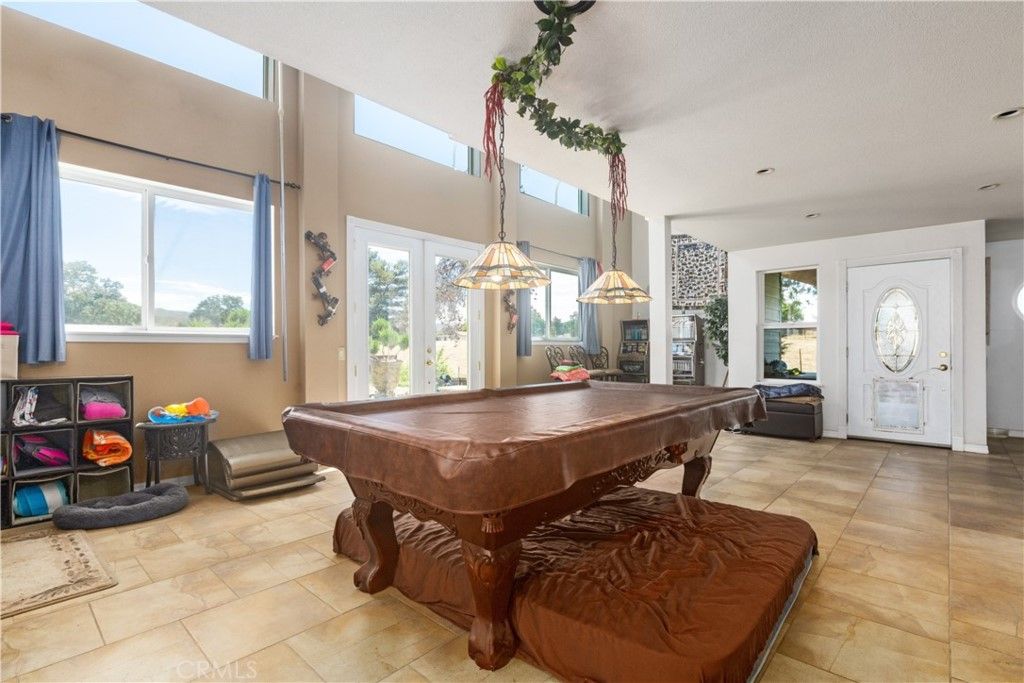listing image 130725812951357465681