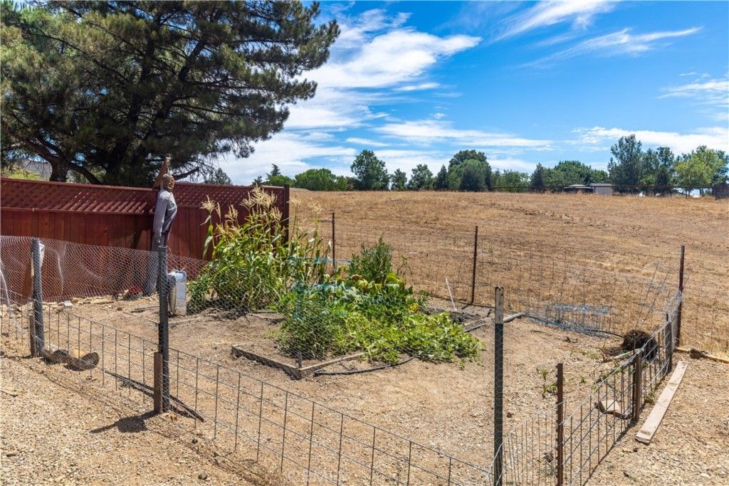 listing image 130720100389200529769