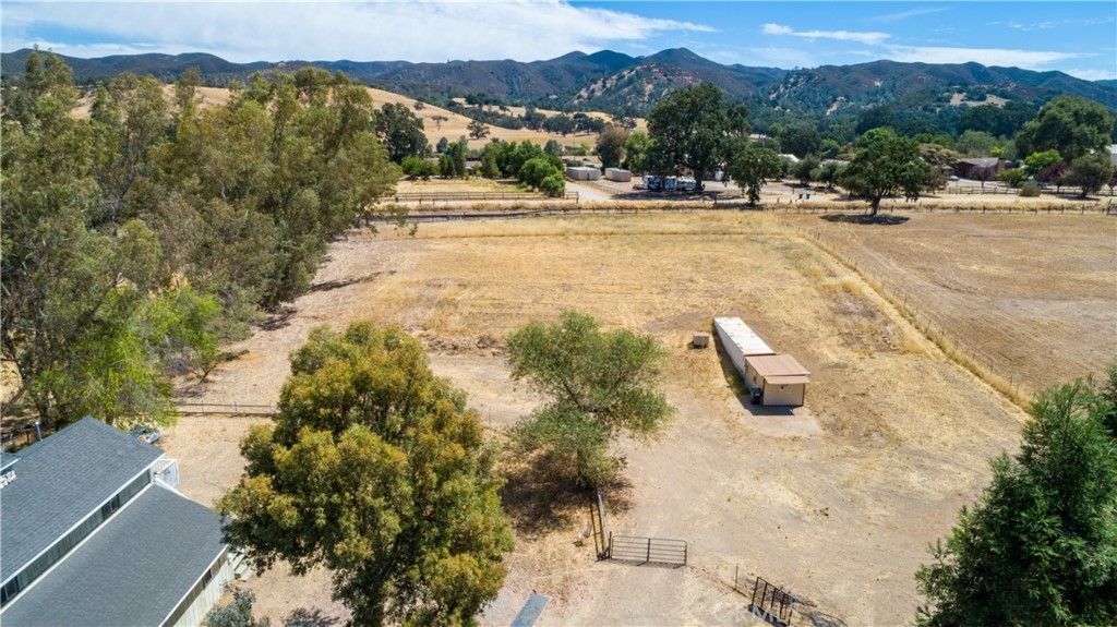 listing image 130724918432704288056