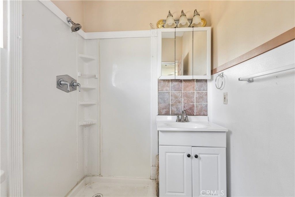 listing image 130720007191711259371