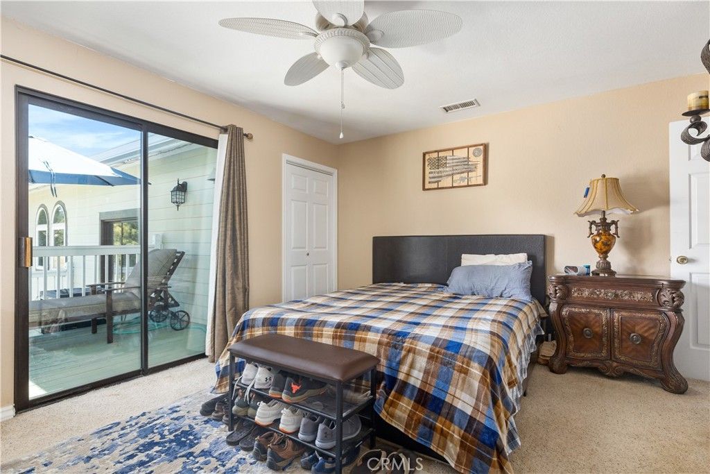 listing image 130723275628528851998