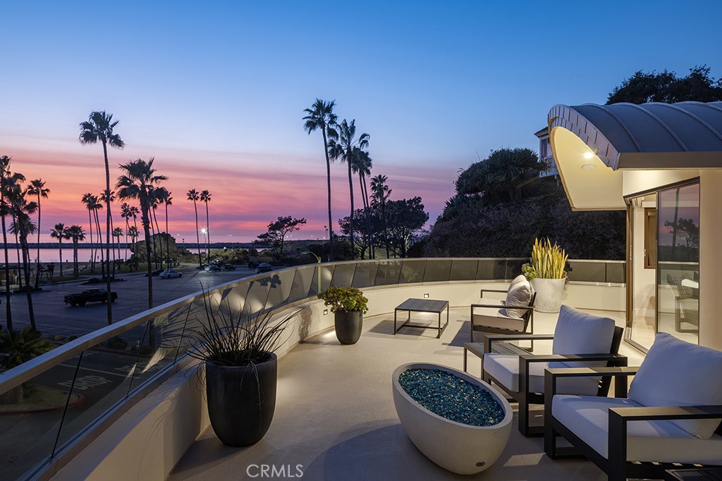 Corona del Mar South of PCH (CDMS) - Residential