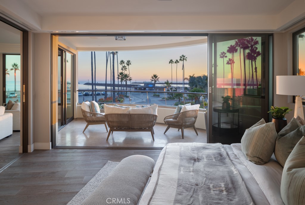 Corona del Mar South of PCH (CDMS) - Residential