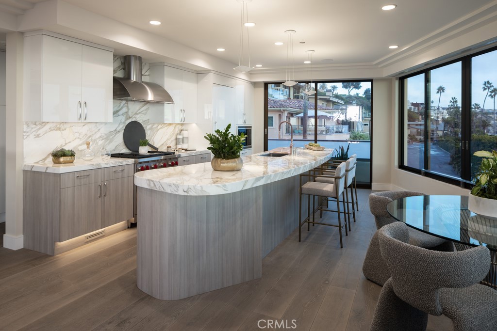 Corona del Mar South of PCH (CDMS) - Residential