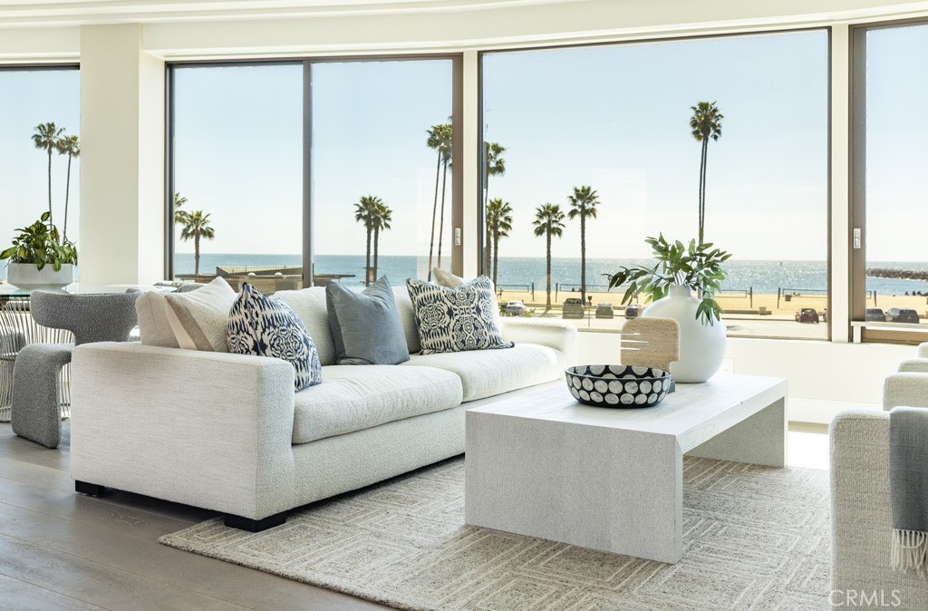 Corona del Mar South of PCH (CDMS) - Residential