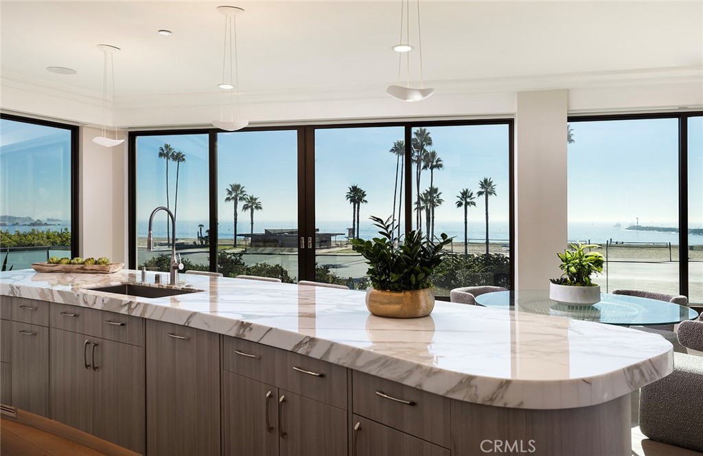 Corona del Mar South of PCH (CDMS) - Residential