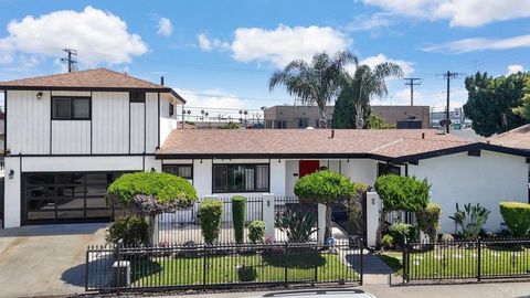 1560 W Parade Street Long Beach CA 90810