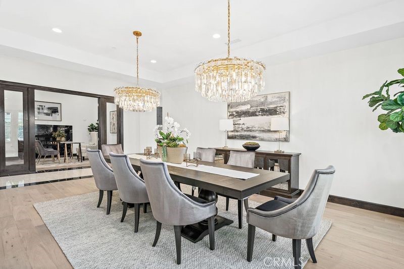 1715 Chimney Oaks Lane