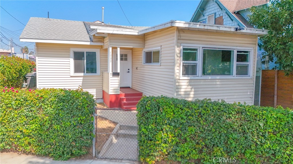 1239 n loma vista drive