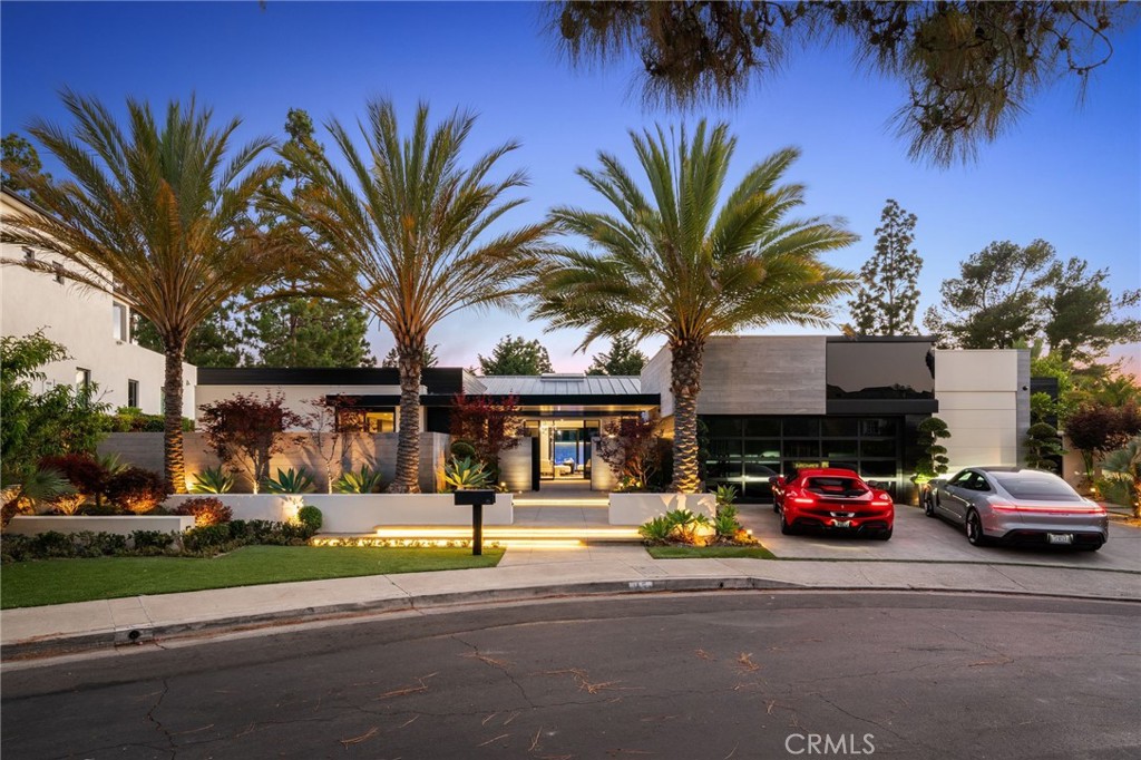 15 Torrey Pines Lane