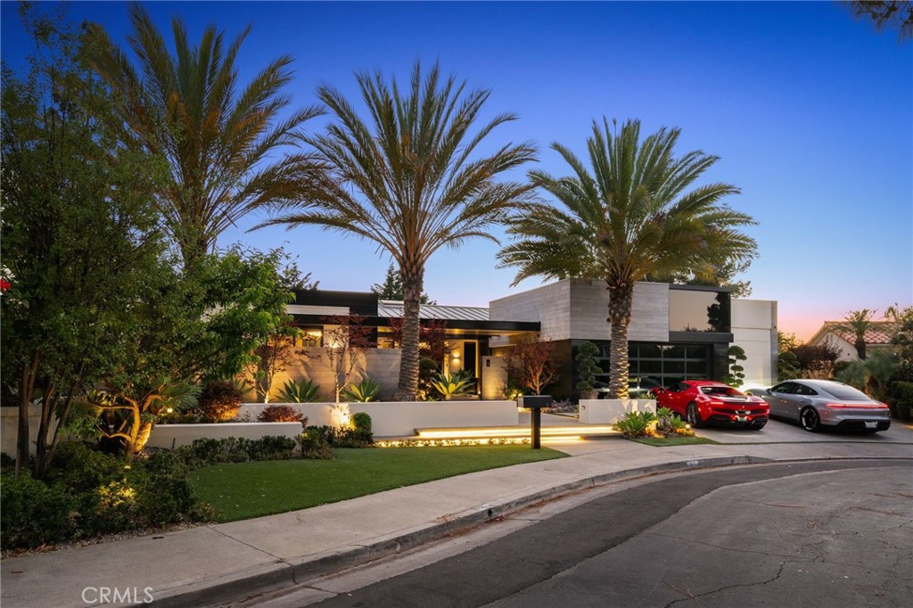 15 Torrey Pines Lane