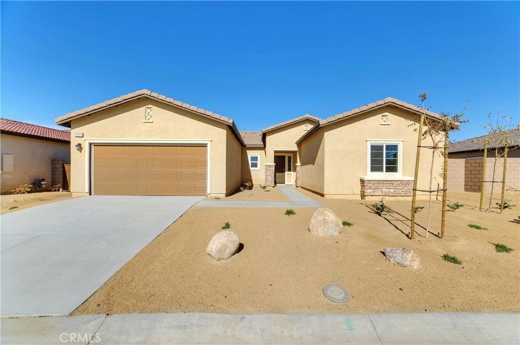 listing image 130725303927506184648