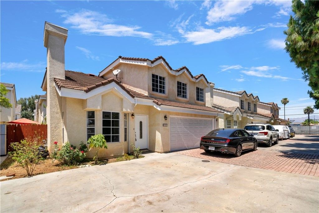 listing image 130722615789029248401