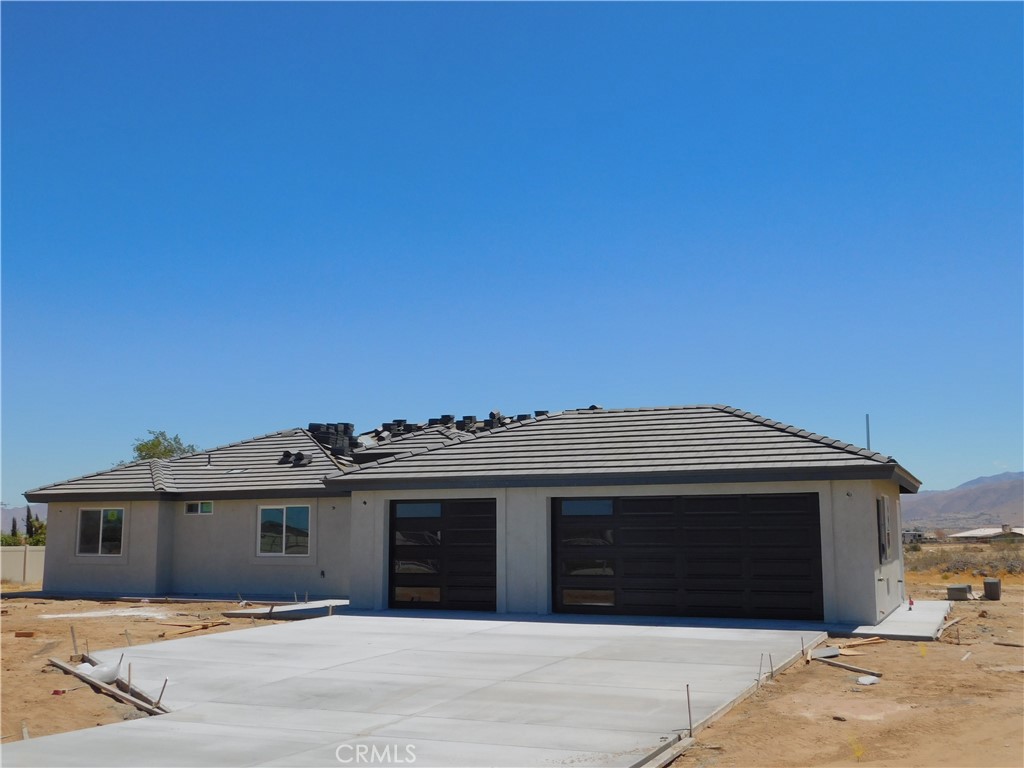 View Hesperia, CA 92345 house