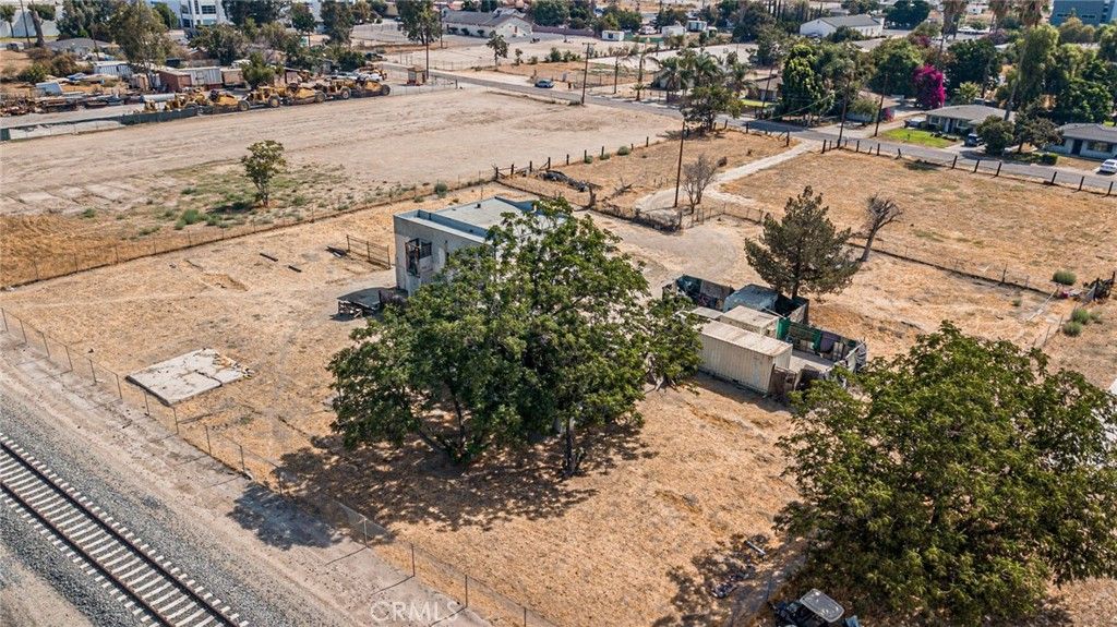 listing image 130725684930416870992