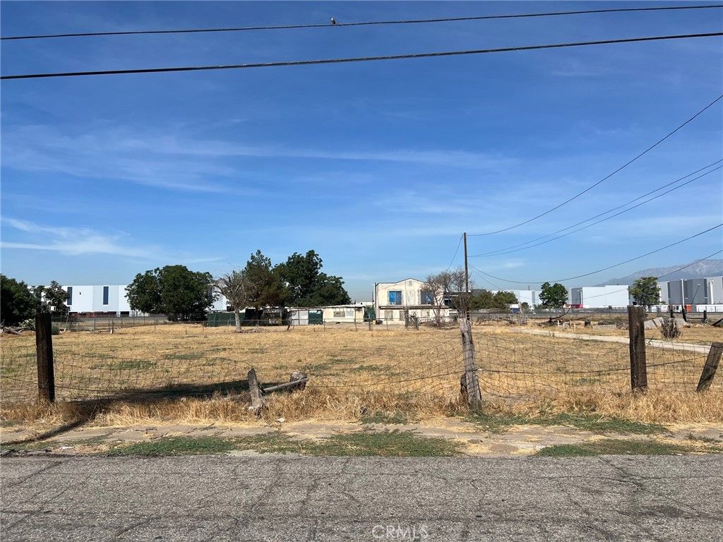 listing image 130726447181668529087