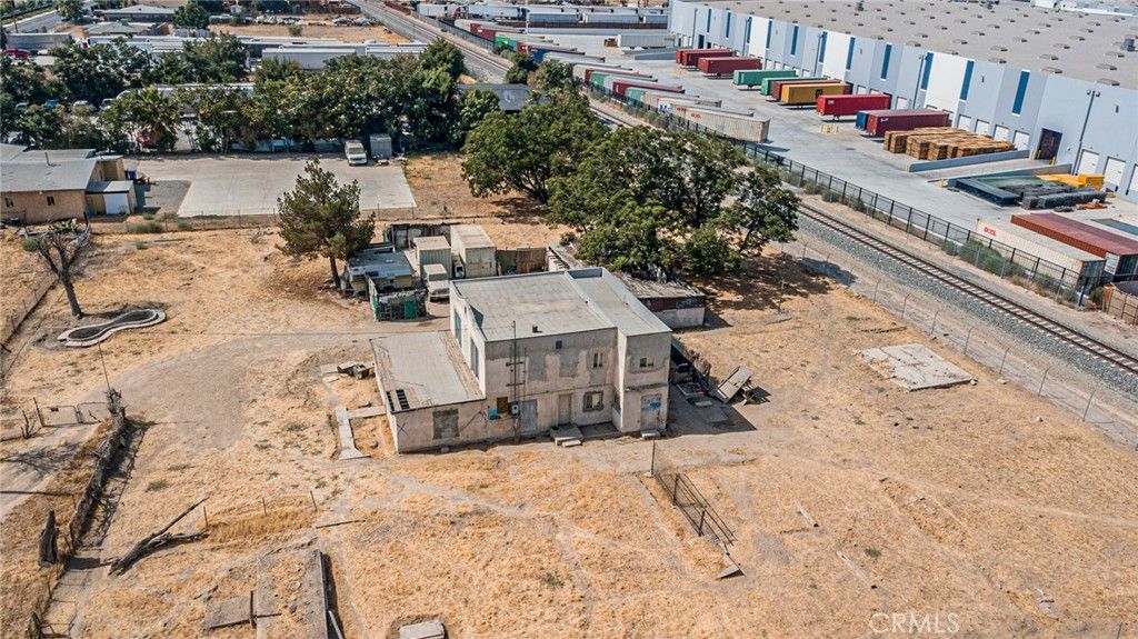 listing image 130728649429980821066
