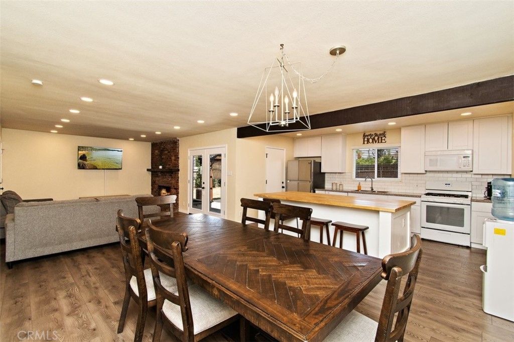 listing image 130726954911259159477