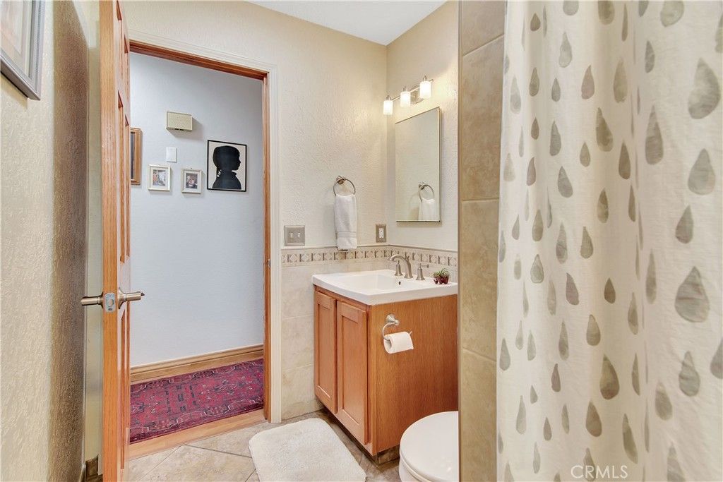 listing image 130725111686537686003