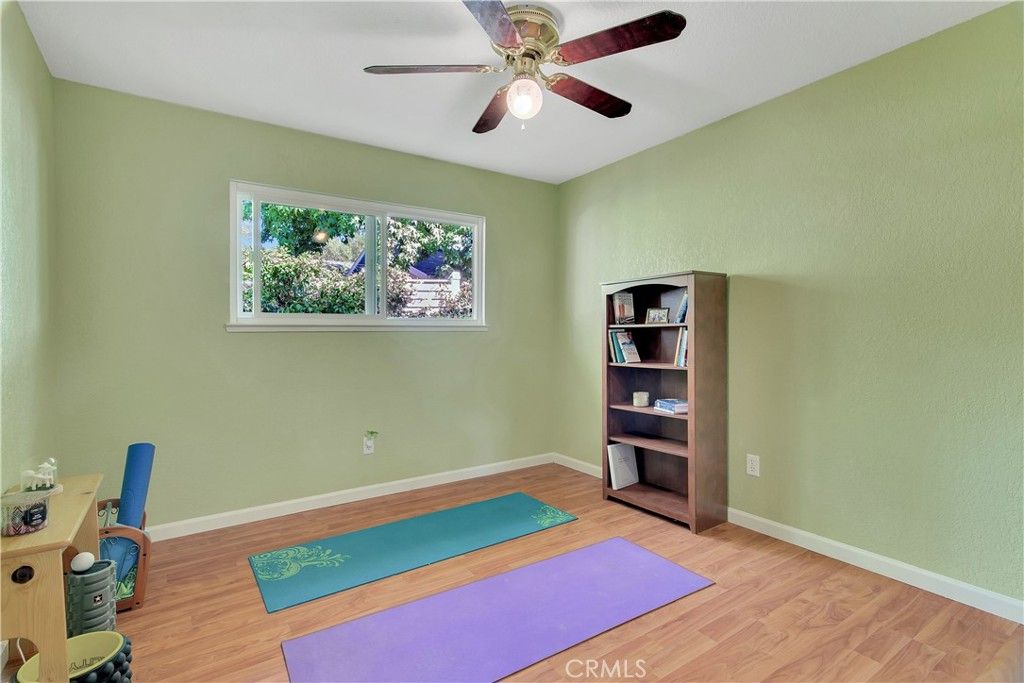 listing image 130721047435262654150