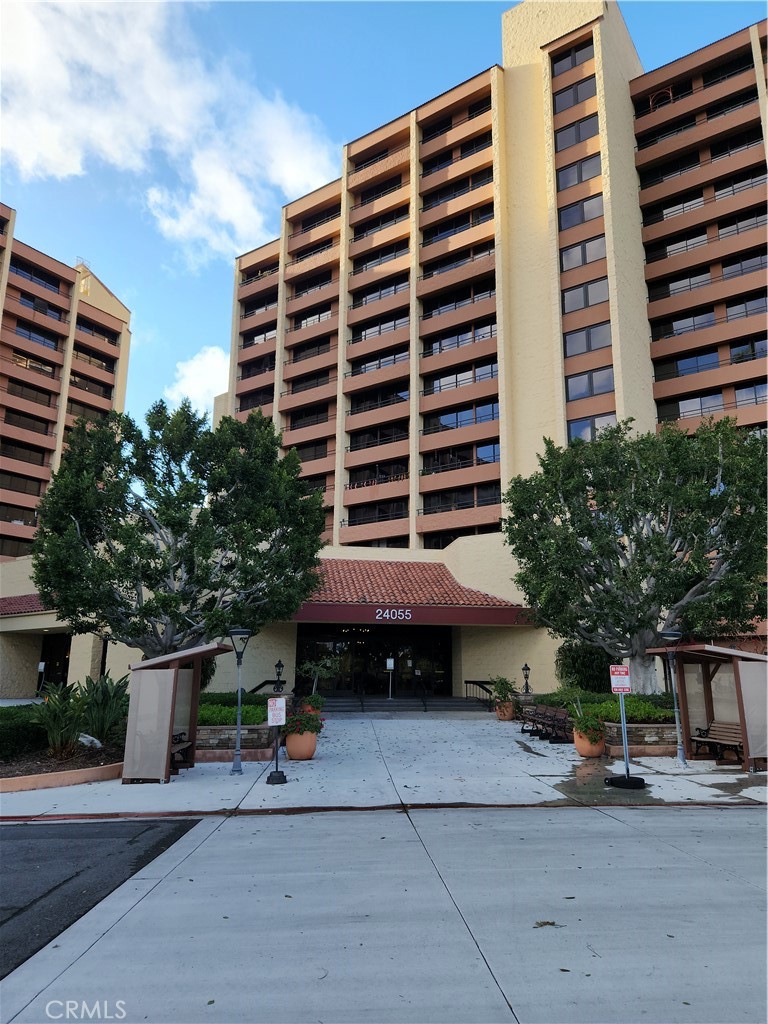 24055 Paseo Del Lago 104