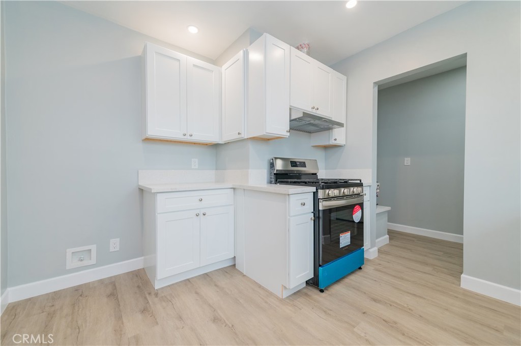 1032 W 4th Street