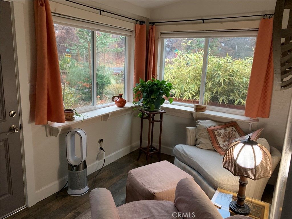 listing image 130726530477868317024