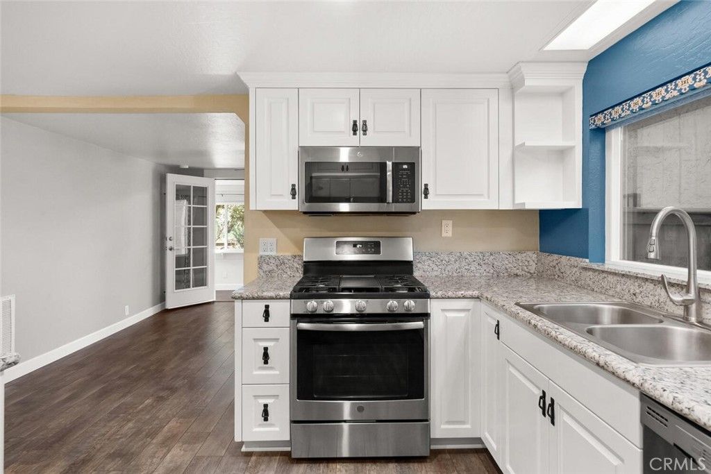 listing image 130720687705807836170