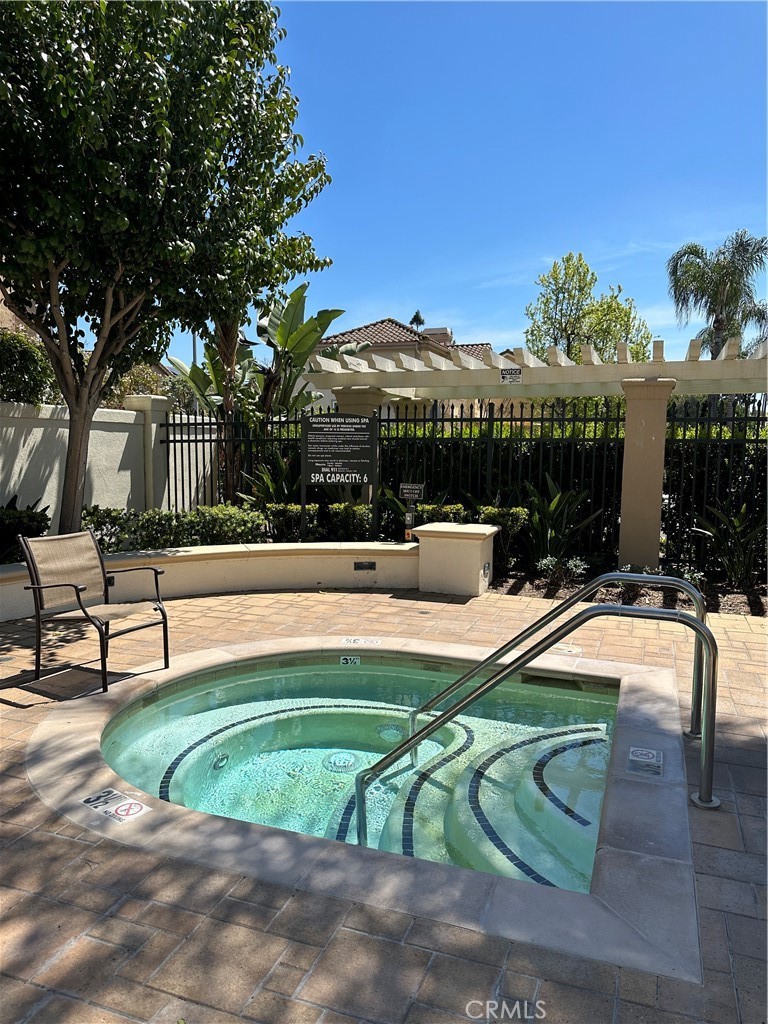 Miramonte (MIRA) - Residential Lease