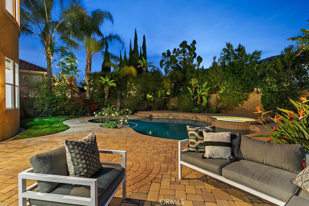 1019 N Sonora Circle